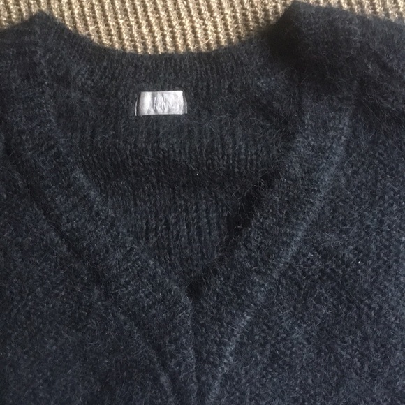mohair v-neck sweater - Picture 3 of 6